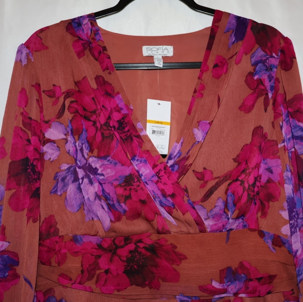 Sofia Vergara Ruched Waist Blouse with Long Sheer Sleeves. - Picture 4 of 11